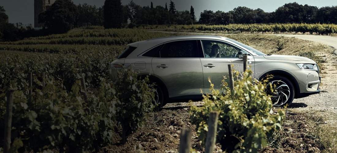 DS 7 Crossback E-Tense dans les vignes