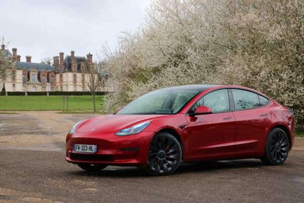 Voiture électrique la plus fiable Tesla model 3