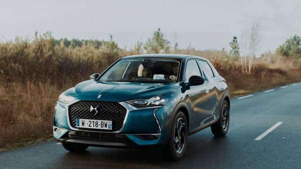 DS 3 CROSSBACK SUR LA ROUTE