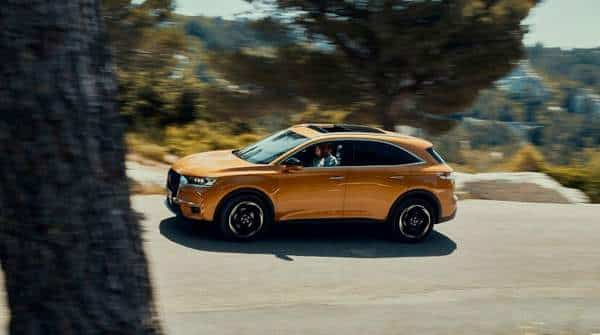 DS 7 CROSSBACK SUR LA ROUTE