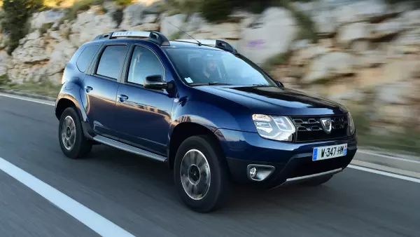 Dacia Duster angle avant