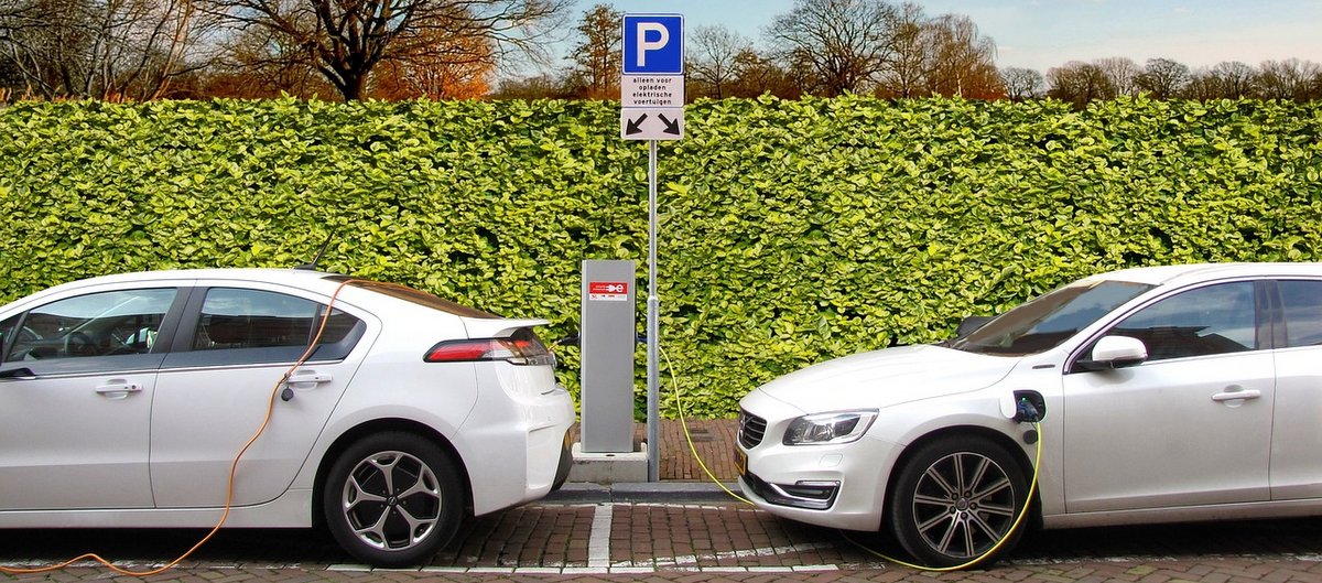 Combien coûte la recharge d'une voiture électrique ? Les coûts d'utilisation des VE expliqués