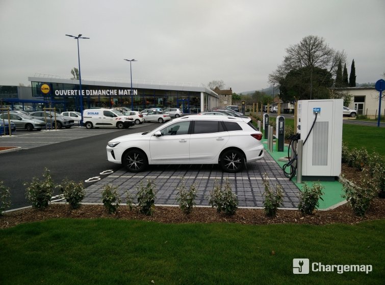 Station de recharge Lidl à Trelissac Périgueux