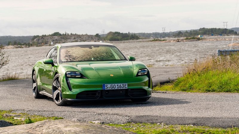 La Porsche Taycan Turbo S est l'une des voitures électriques les plus rapides de 2023.